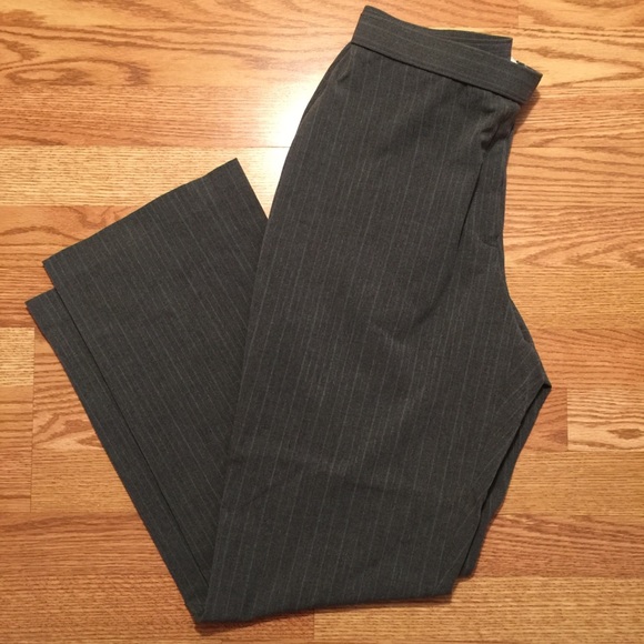 East 5th Gray Pinstripe Pants/ Size: 12 - Picture 2 of 4